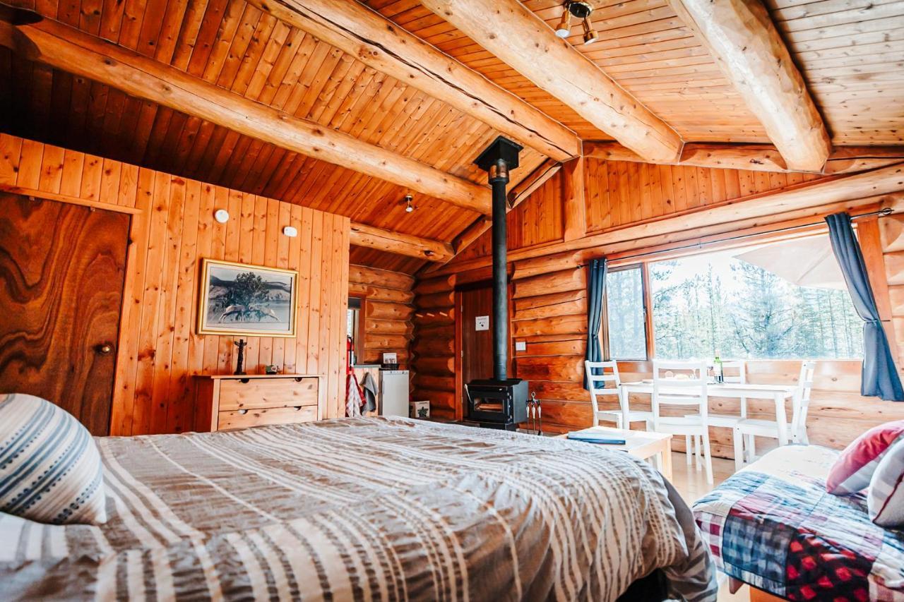 Rocky Mountain Escape Dome & Log Cabin Rentals - Rock Lake Rock Lake Lodge Provincial Park Zewnętrze zdjęcie